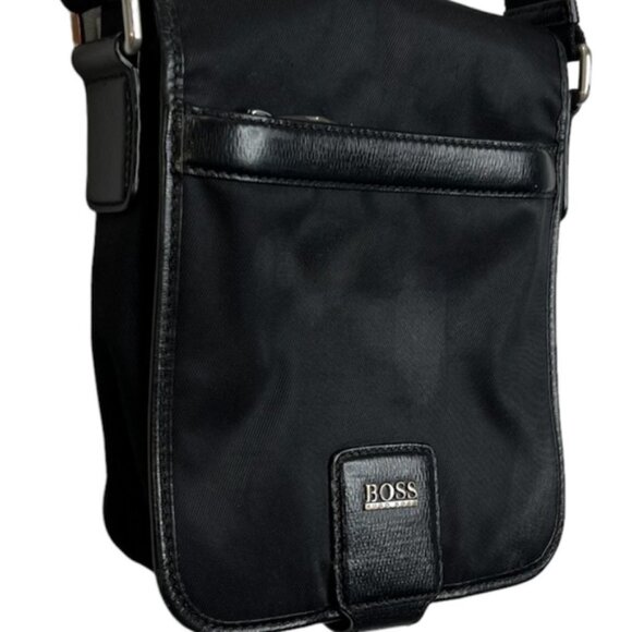 Hugo Boss Other - BOSS Hugo Boss black crossbody flap messenger bag